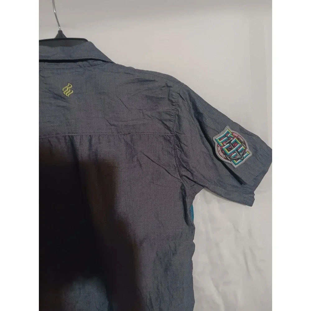 Rocawear Boys Gray Striped Short Sleeve Button Down Shirt Size M 10/12 Patch